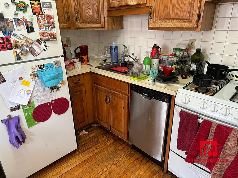 240 Kelton St #8 — Photo 7