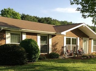 101 Meadow Dr, Lenoir City, TN 37772