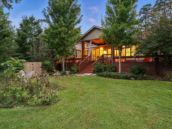 3rd image of 179 Springlake Dr