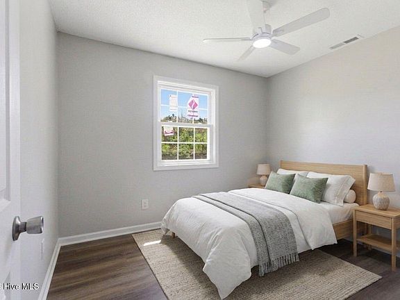 4th image of 307 Tall Pine Road