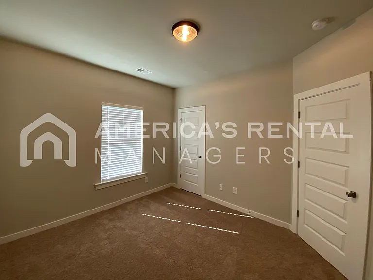 156 Wisconsin Ave — Photo 20