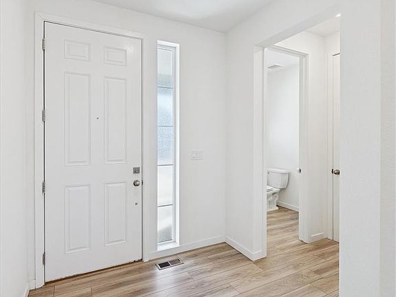 4th image of 10983 Uvalda Street