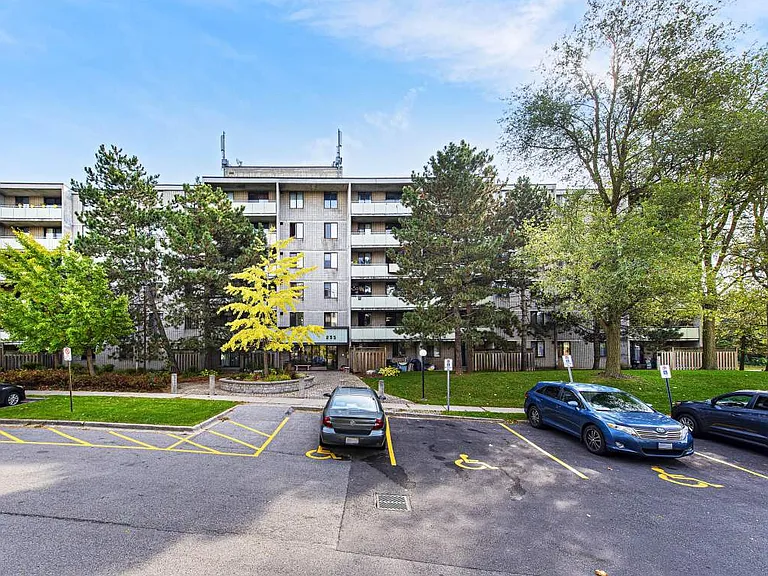 255 Westwood Rd #D408 — Photo 8