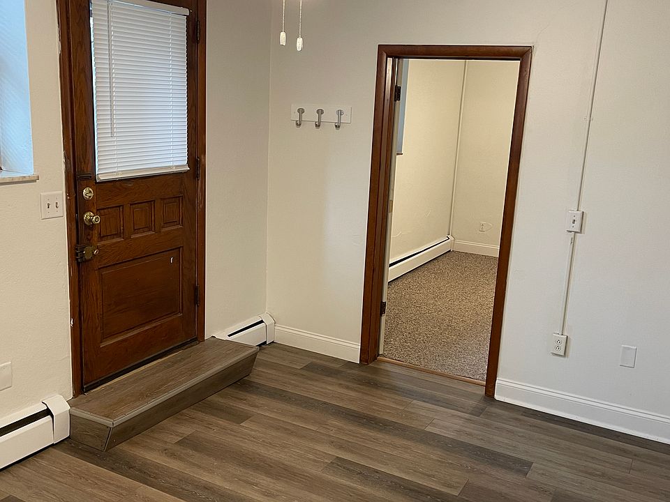 Entry into the living room