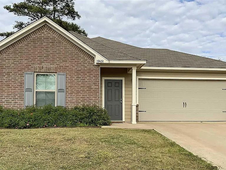 1st image of 19451 Big Valley Dr