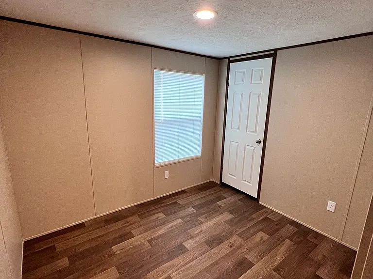 1711 McKenzie Rd — Photo 7