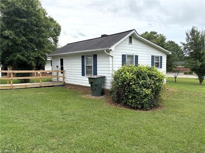 905 W Jefferson St, Mayodan, NC, 27027