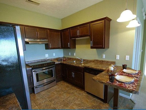 3rd image of 659 Brianna Dr Unit 4
