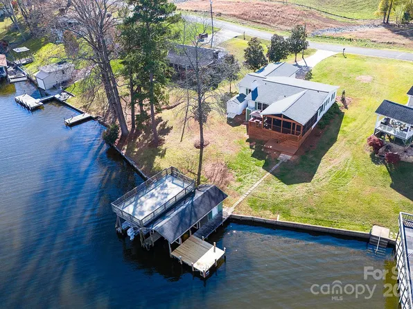 379 Alberta Dr, Norwood, NC 28128