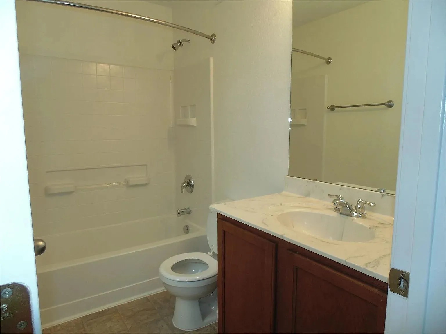 2 bed, 2.0 bath, 1150 sqft, $1,250 — Photo 3