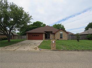 1616 Hyde Park Blvd, Cleburne, TX 76033