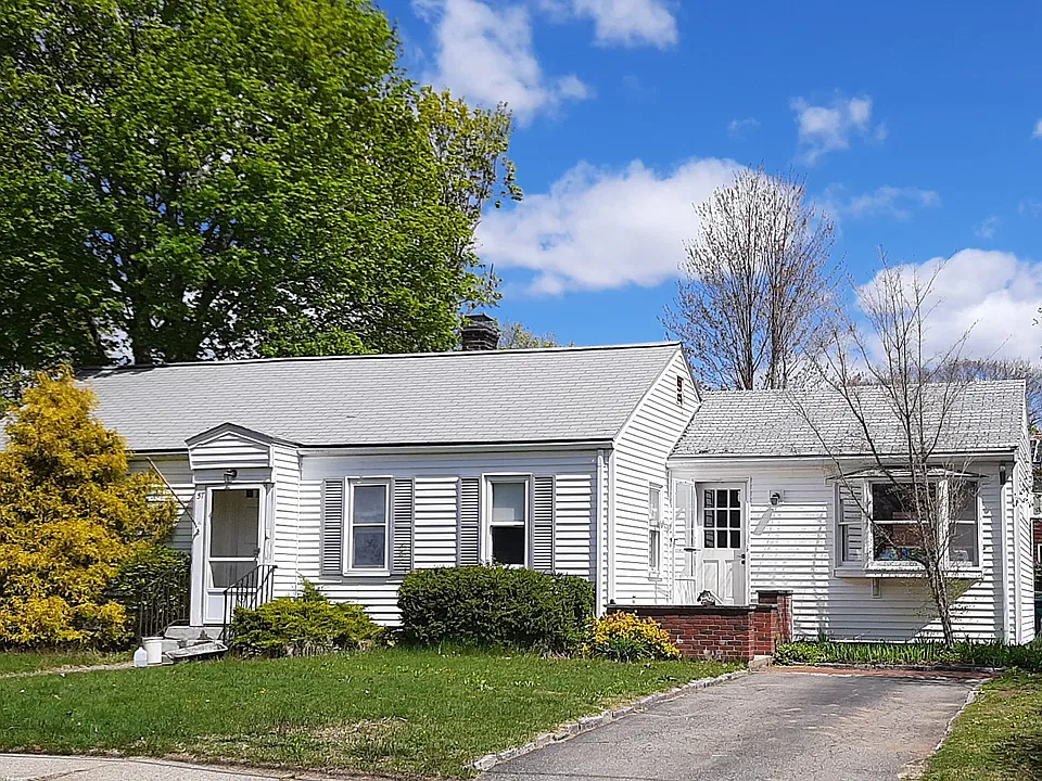 57 Charlemont St