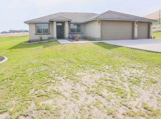 6903 Janelle Ln, Kennewick, WA 99338