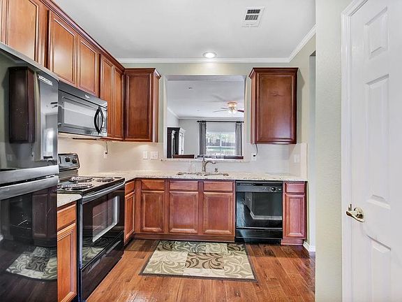 5th image of 9804 Kaufman Pl