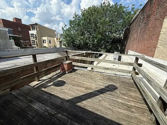 2nd image of 315 South St APT 3