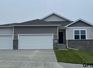 18433 Roe Lane Rd, Gretna, NE 68136