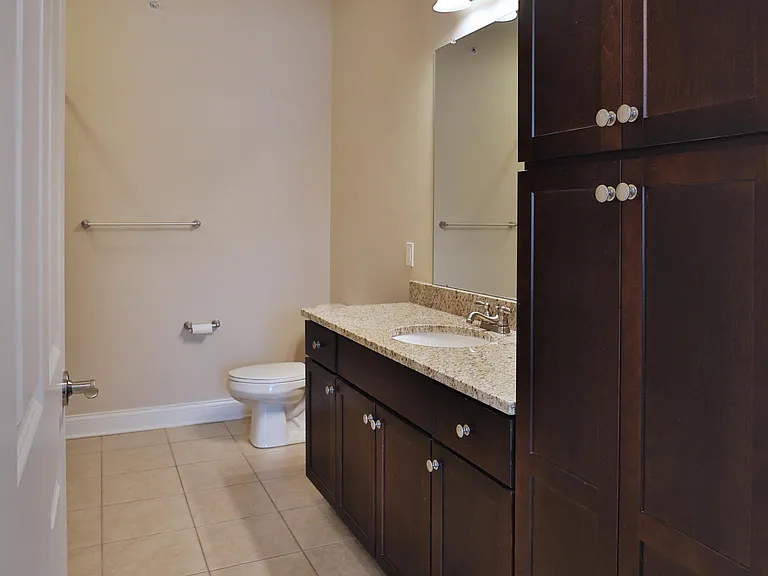 960 Perry St #207 — Photo 23