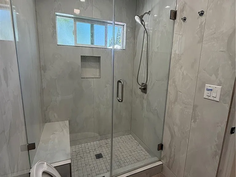 1911 Midvale Ave — Photo 7