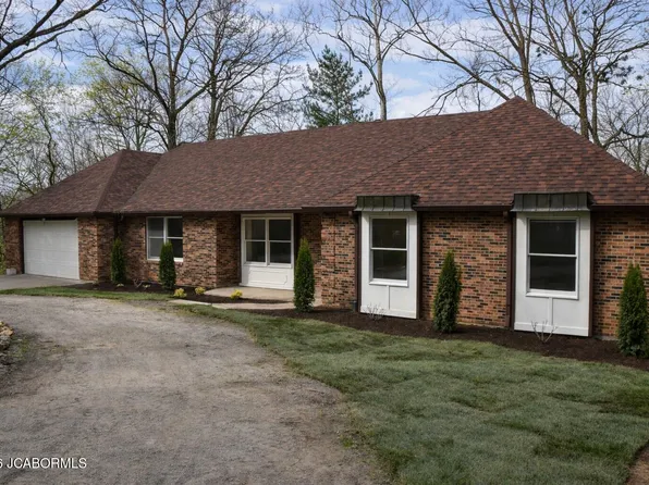 7002 N Kaywood Dr, Rocheport, MO 65279