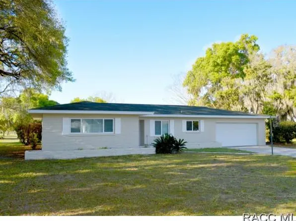 3123 S Country Club Dr, Inverness, FL 34450