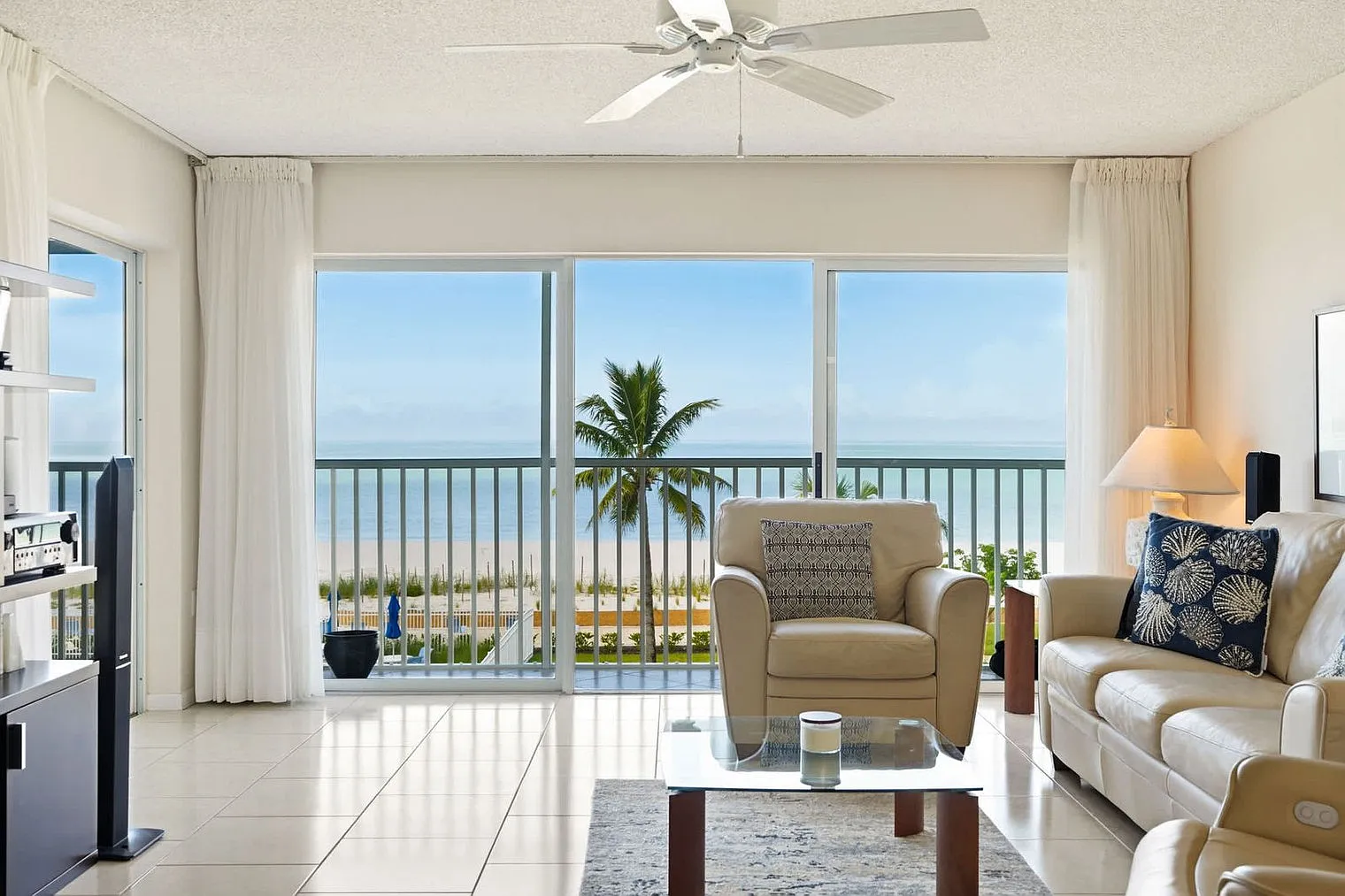 2 bed, 2.0 bath, 1022 sqft, $3,890 — Photo 1