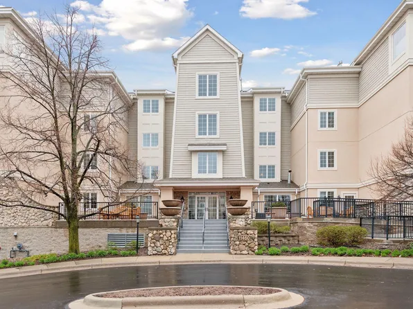 11460 Fairfield Rd W Unit 403, Hopkins, MN 55305