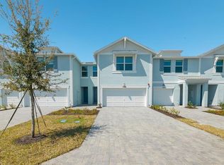 466 Salisbury Cir, Fort Pierce, FL 34982