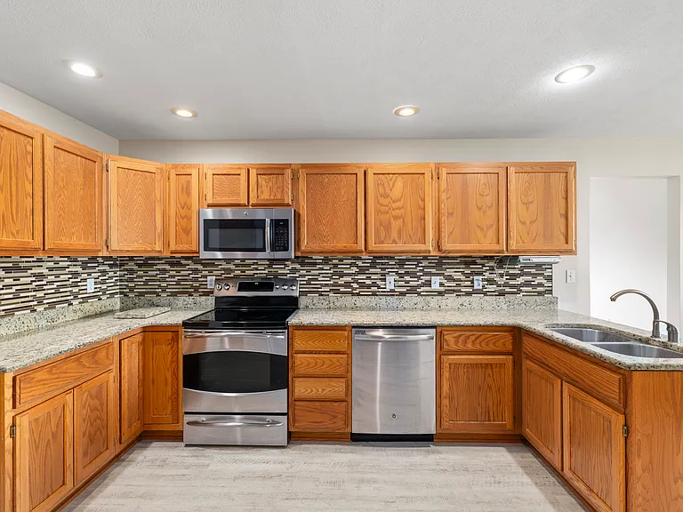3442 Berkdale Dr — Photo 36