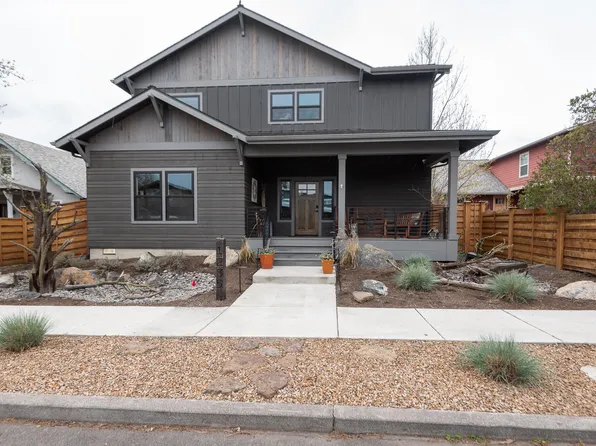 1235 NW Albany Ave, Bend, OR 97703