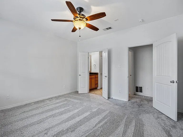 950 Henderson St #1104 — Photo 10