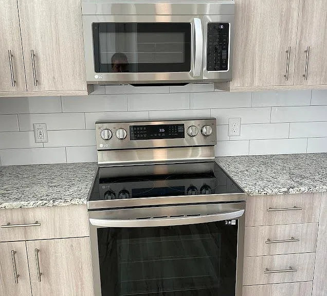 2441 Campus Shore Dr #304 — Photo 4