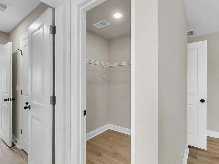 687 Black Pine Rd — Photo 44