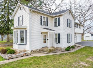 211 E 4th St, Sandwich, IL 60548