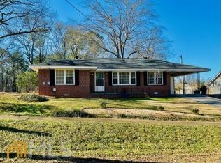 4395 Maple Dr, Acworth, GA 30101