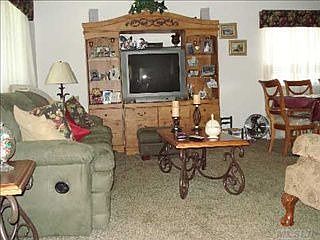 4th image of 167 N Evergreen Dr