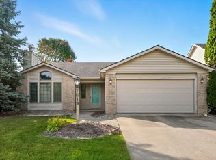 7619 Montclair Dr, Fort Wayne, IN 46804