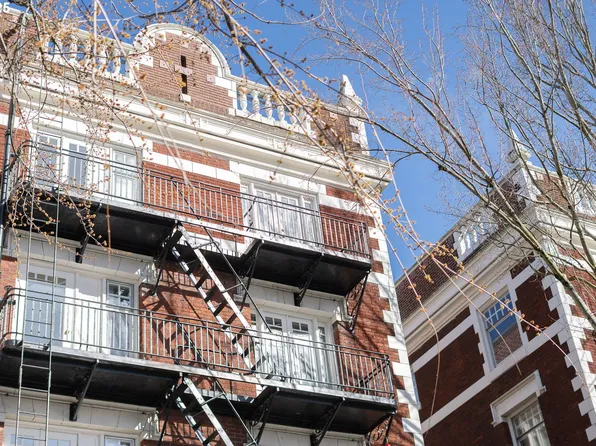 1811 NW Couch St APT 506, Portland, OR 97209