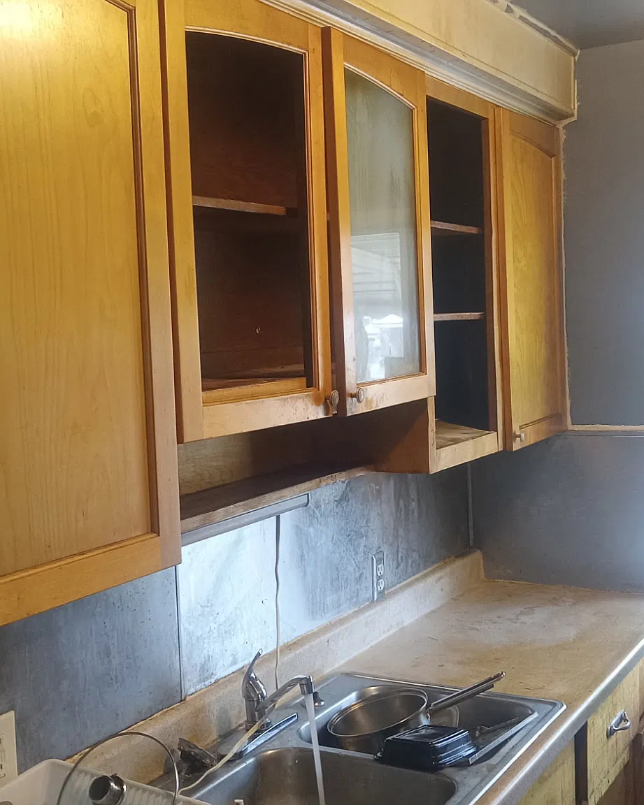 3 bed, 1000 sqft, $1,300 — Photo 3