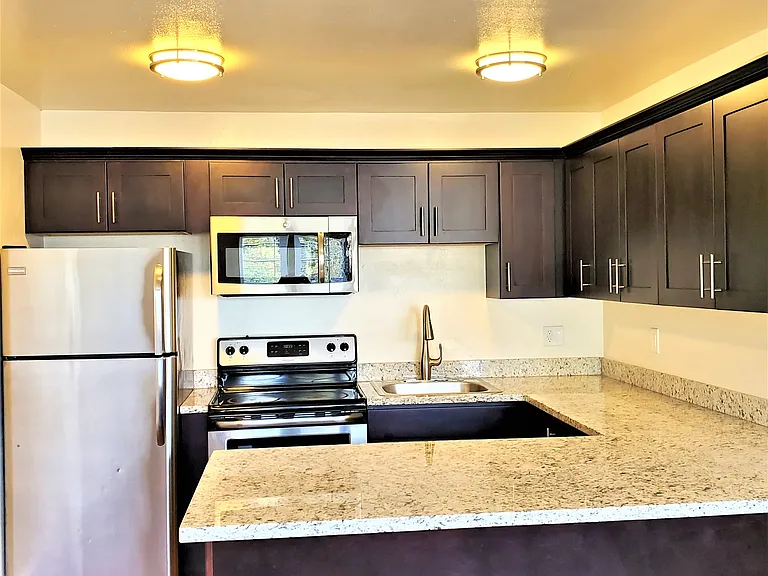 2500 Dana St #9 — Photo 1