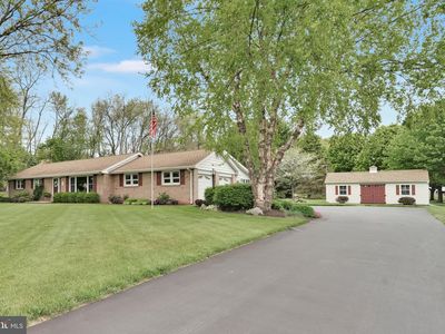450 Galen Hall Rd, Reinholds, PA, 17569
