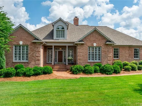 607 Newbern Ct, Burlington, NC 27215