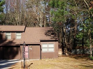 35 Pepperbush Pl, Malta, NY 12020
