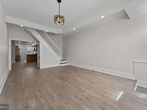 2nd image of 1838 E North Ave