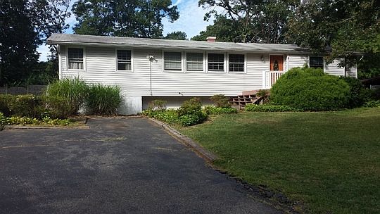 1st image of 8 Herd Ln
