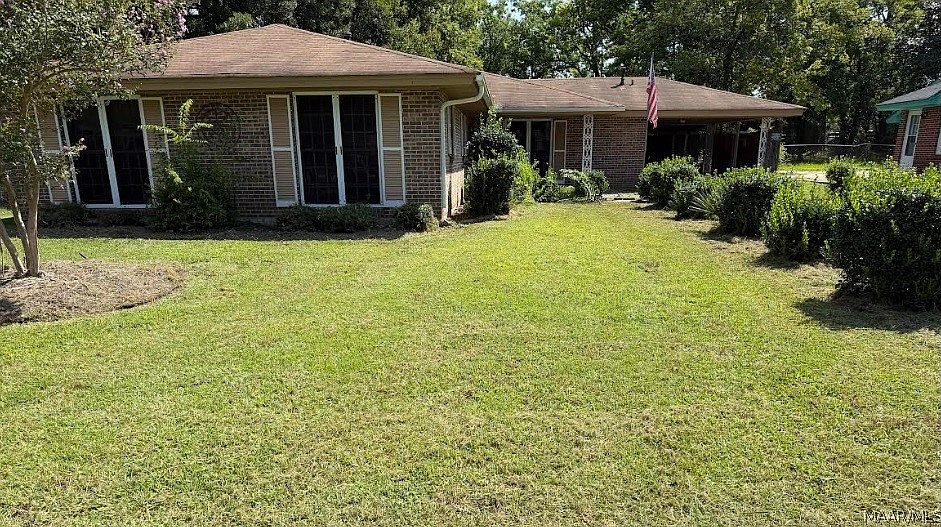 1st image of 301 Adler Dr