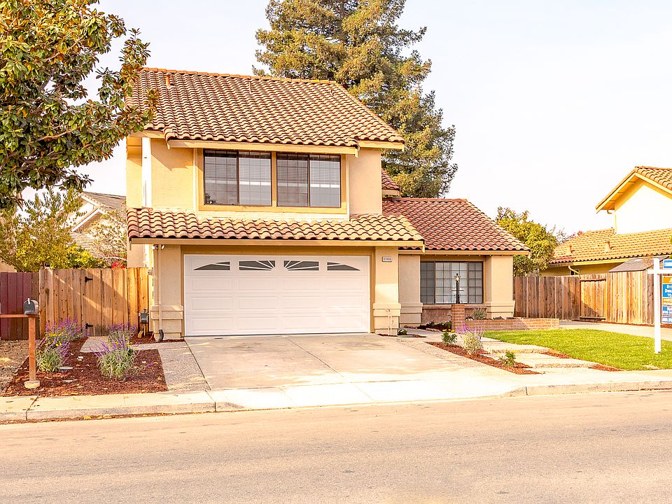 1st image of 32808 Regents Blvd