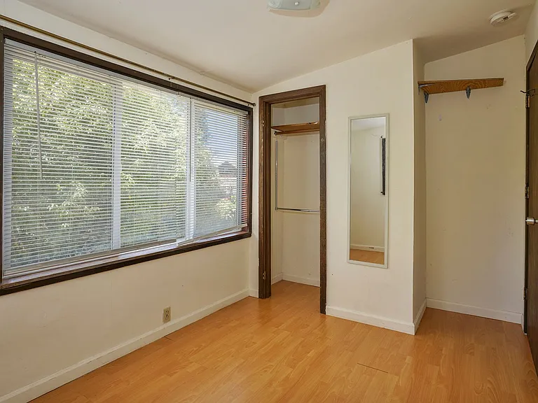 2704 Virginia St 1/2-4 — Photo 6