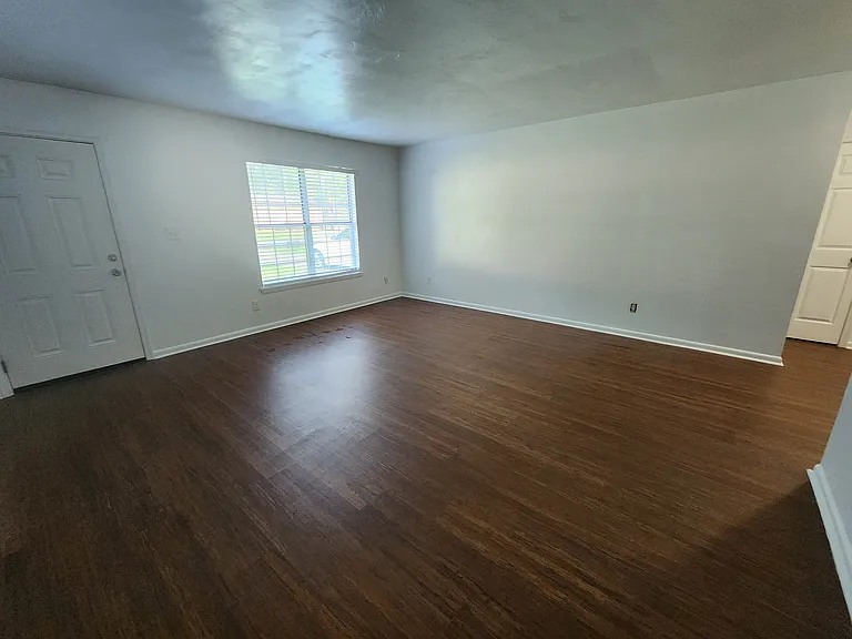 300 Hurdle Dr #A — Photo 6