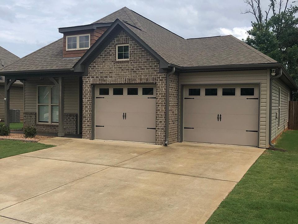 Street view of house