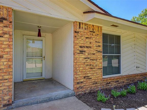 4th image of 2606 Richardson Dr